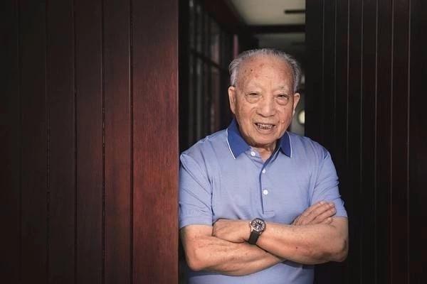 徐文荣简介(横店徐文荣简介)