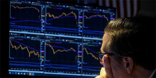 美股遭遇暴跌71万亿 无数散户纷纷出逃