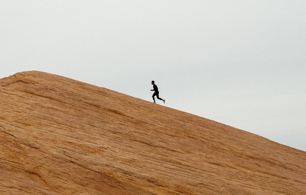 指数增强基金和指数基金区别（指数增强基金和指数基金区别大吗）
