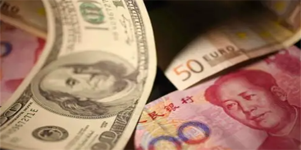 货币兑美元汇率大跌 15国面临债务危机