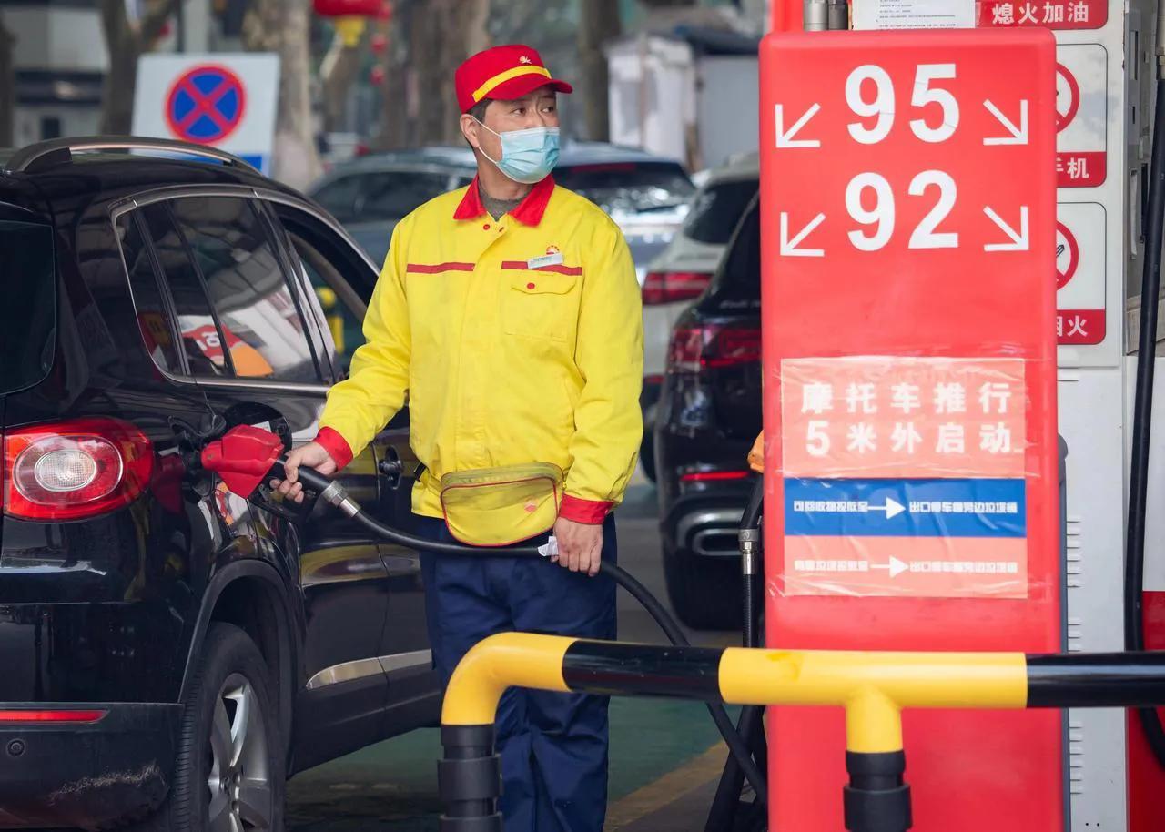 现在汽油为什么涨价这么快(汽油为什么涨价这么多)
