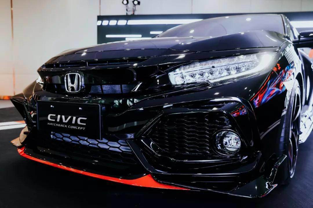 思域多少钱（本田红标思域多少钱）