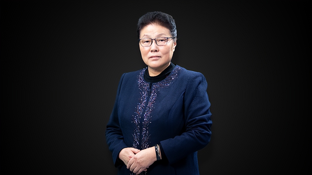 美元为什么比人民币值钱(凭什么美金比人民币贵)