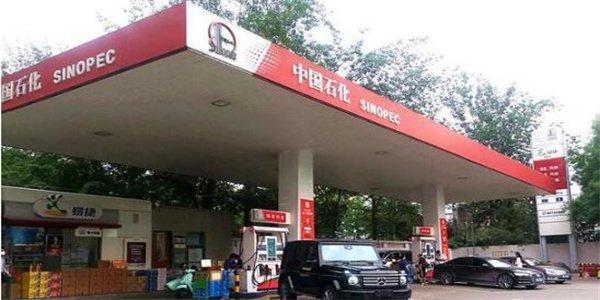 中国油价将迎来第七次下调 95号汽油将重新回到8元