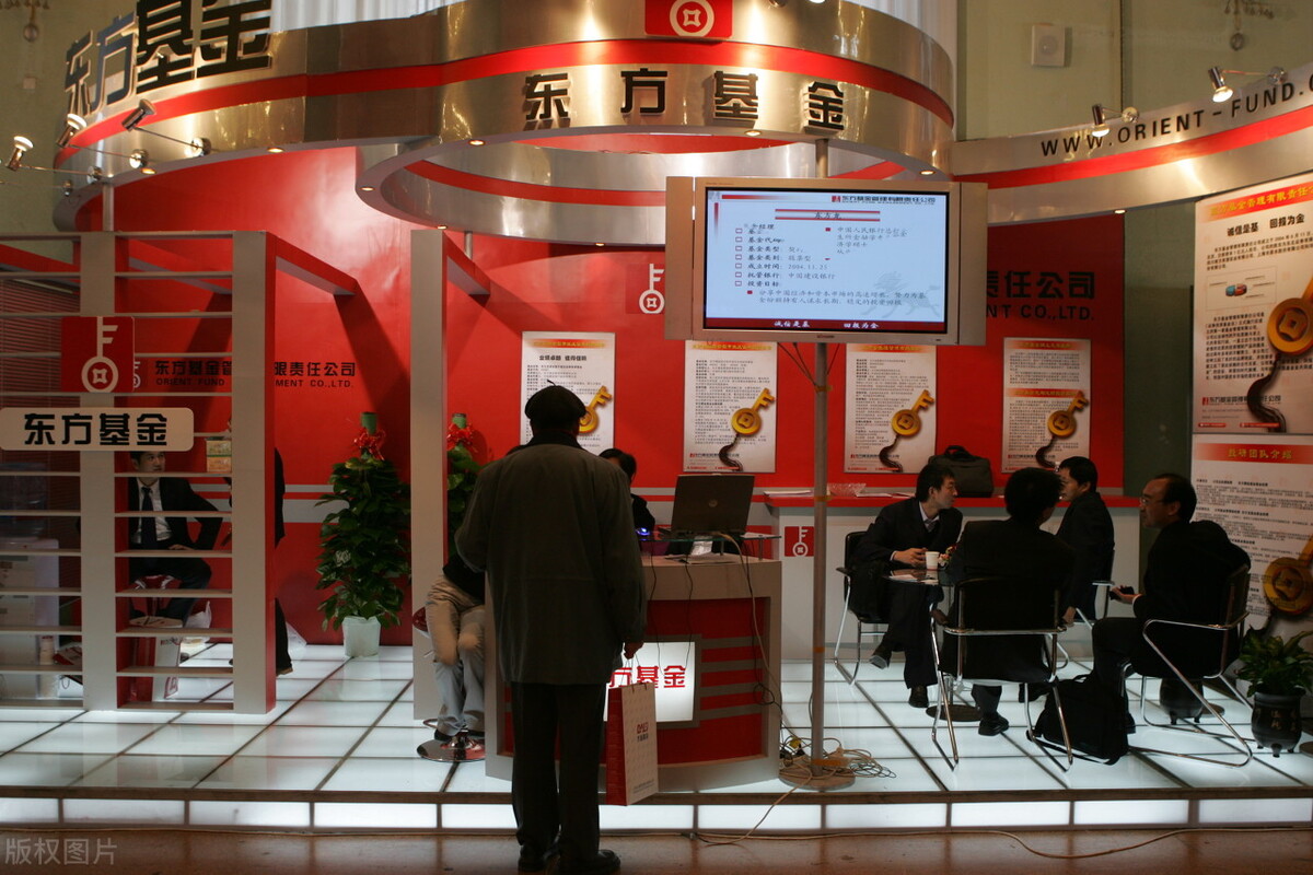 买基金的一些技巧（买基金小经验）