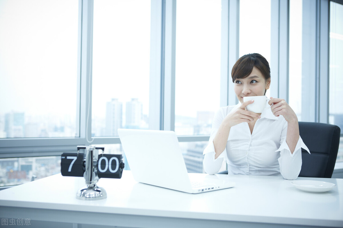 定投和买入有什么区别啊（定投和买入有什么区别啊图片）