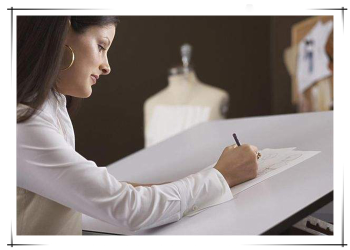 女生从事证券工作好吗（女生去银行工作还是证券好）3