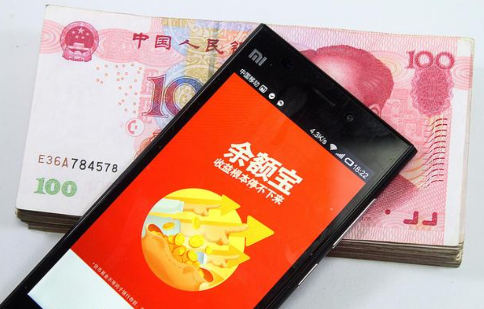 一万块买基金一个月能赚多少（买一万元的基金一个月能赚多少）