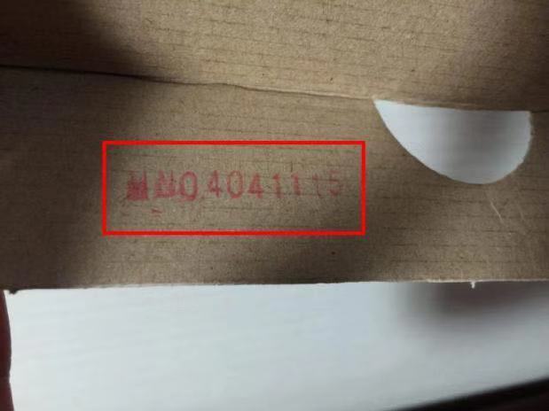 耐克鞋子怎么辨别真假（耐克鞋子怎么辨别真假视频解说）