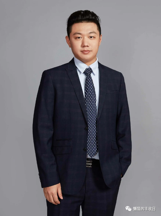 基金经理每天做什么(基金经理每天的工作)