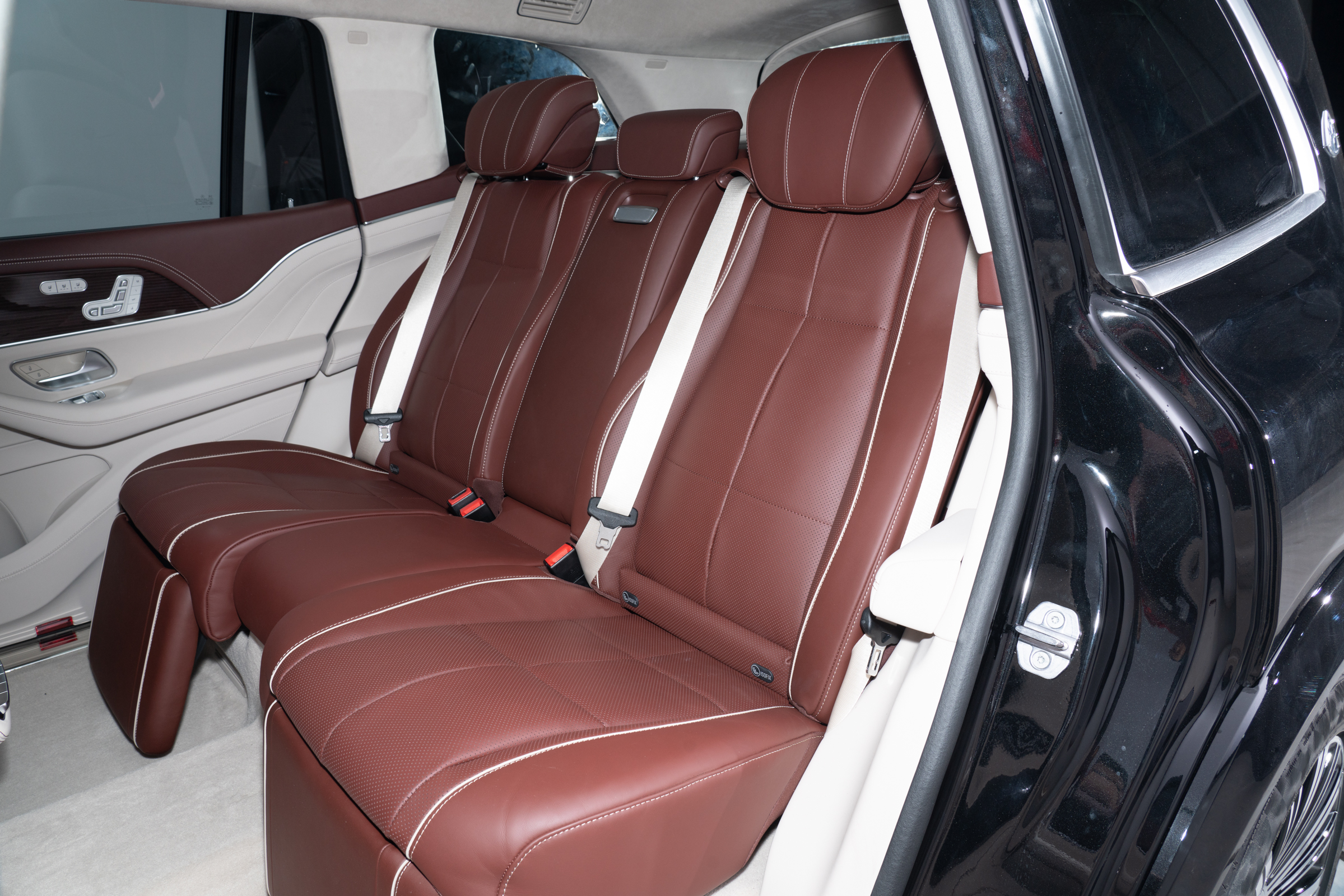 迈巴赫多少钱（迈巴赫多少钱一辆最贵的车）