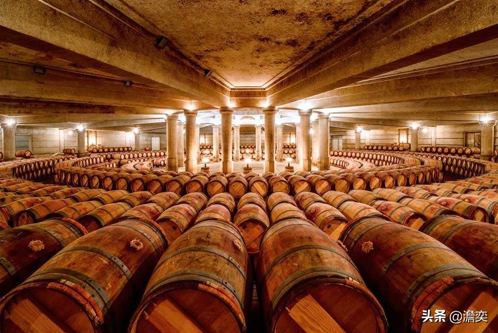 82年的拉菲红酒多少钱一瓶（82年拉菲红酒价格表图片）8