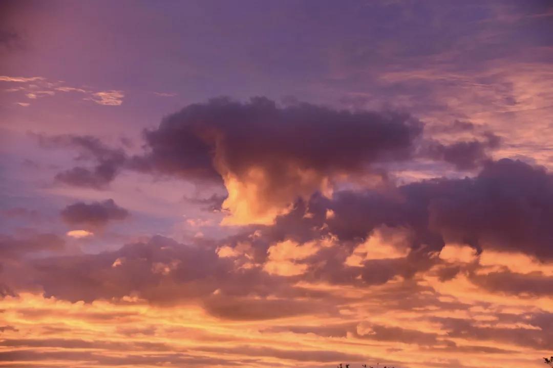 上升三角形k线形态图解（下降三角形k线图）