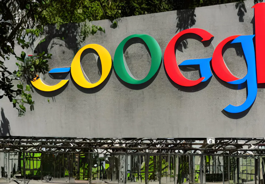 谷歌版ChatGPT灾难级发布，市值一夜狂跌7000亿，熬夜网友：退钱！