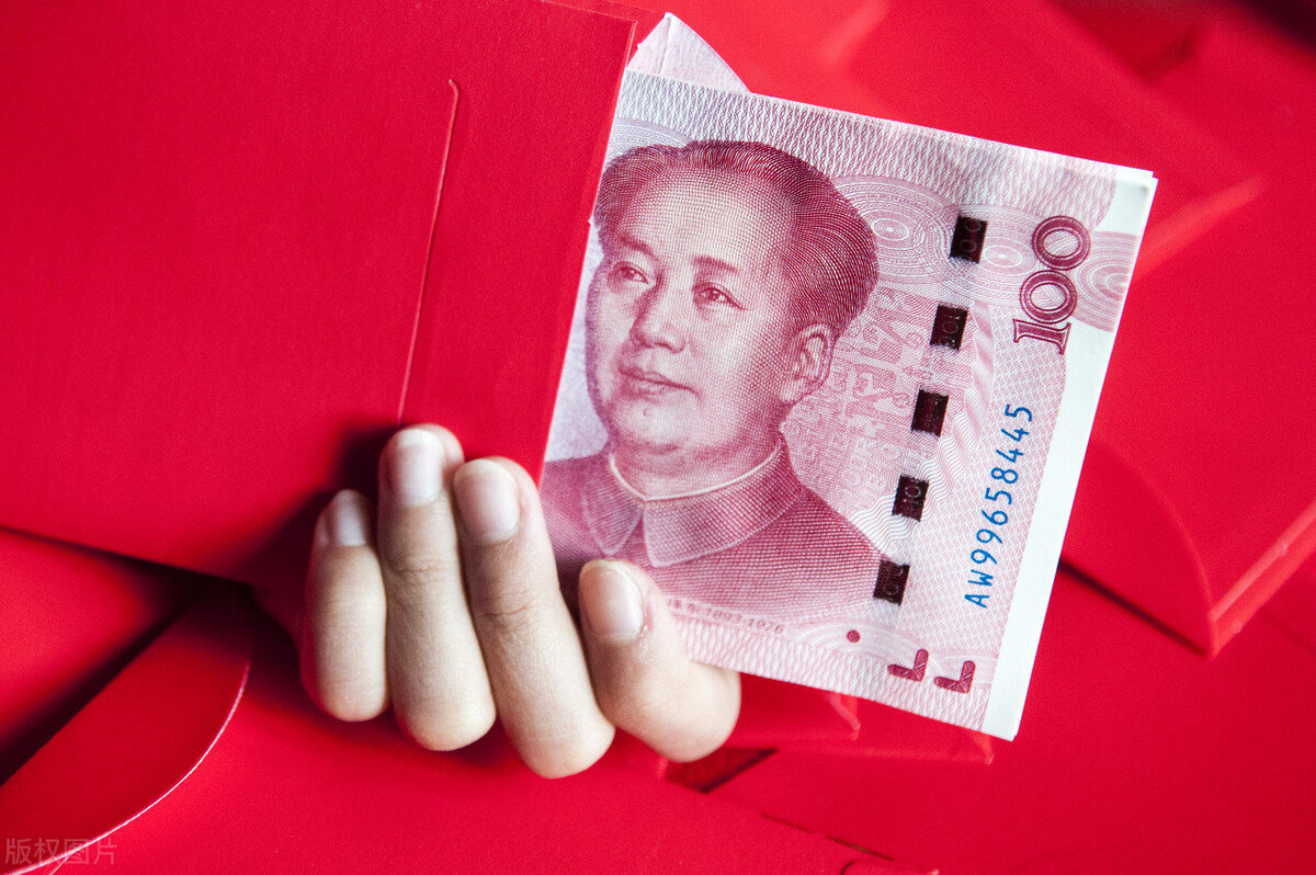 买理财好还是存定期好（2022买理财好还是存定期好）