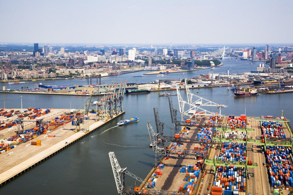 荷兰面积相当于中国哪个省市（荷兰总面积相当于中国哪个省）