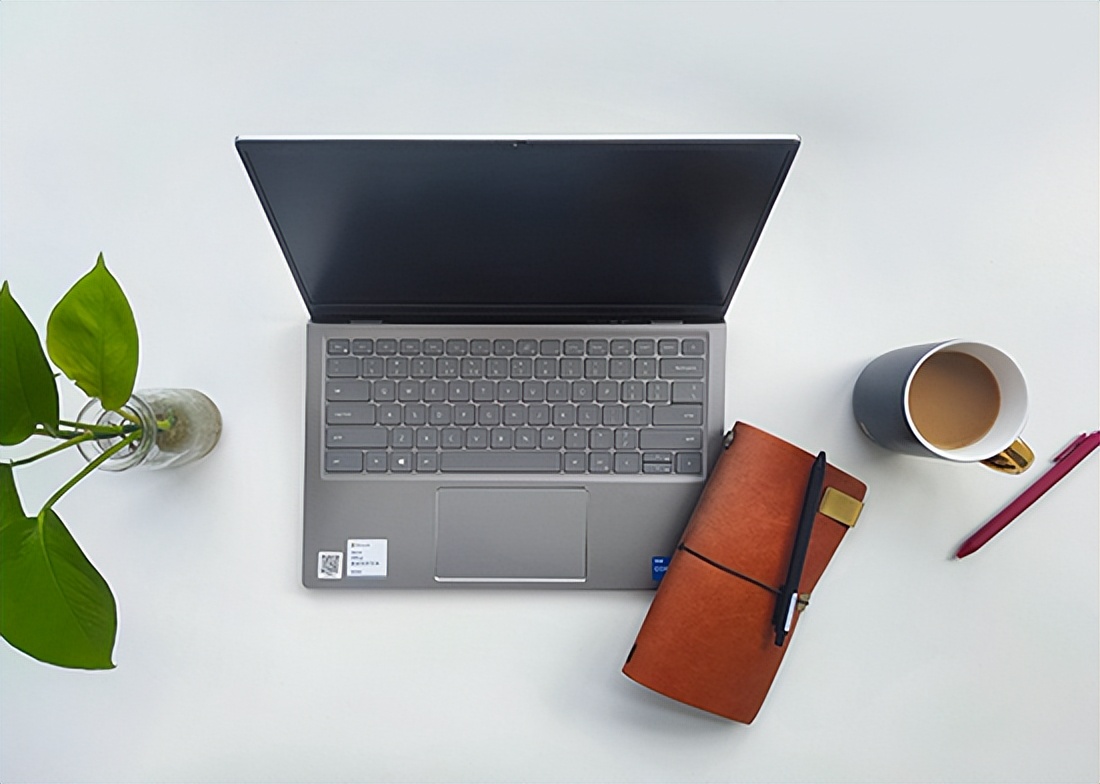 笔记本电脑的牌子（怎么看笔记本电脑的牌子）7