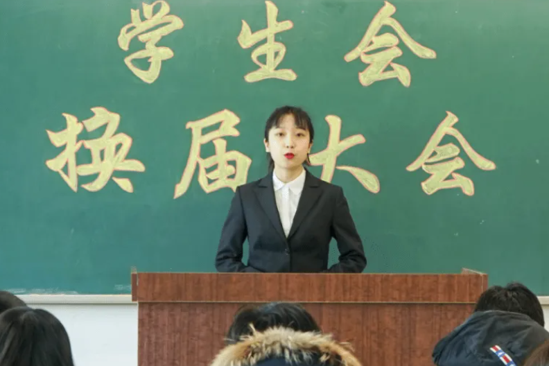大学生最容易考的证书（大学生比较容易考的证书）