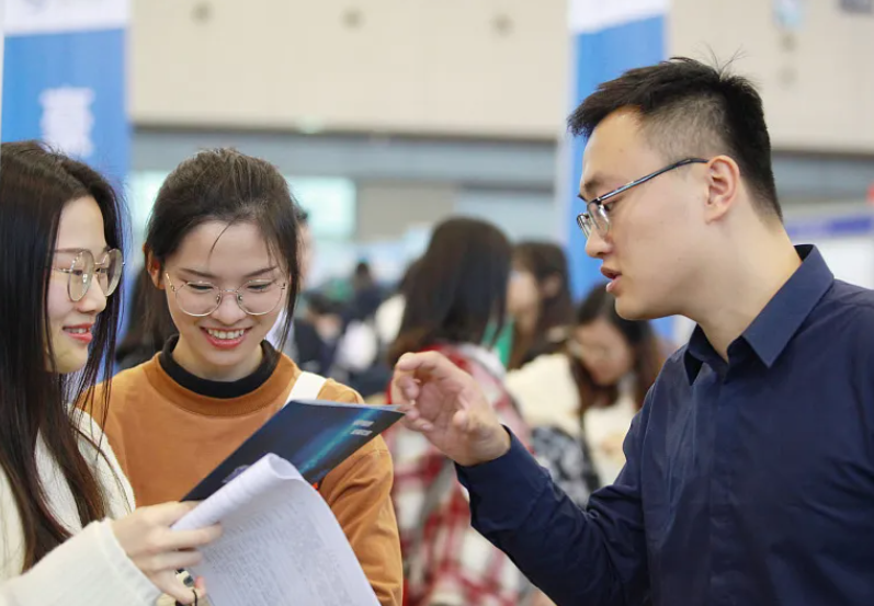大学生最容易考的证书（大学生比较容易考的证书）