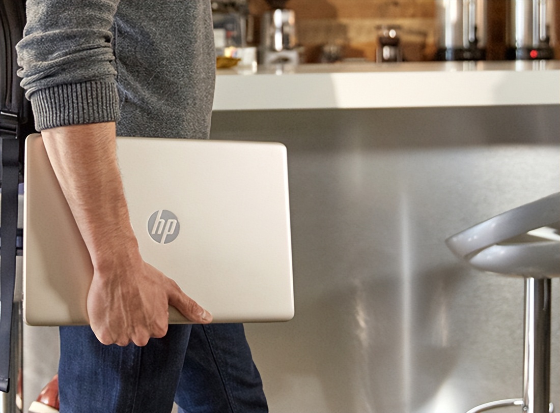 笔记本电脑的牌子（怎么看笔记本电脑的牌子）2