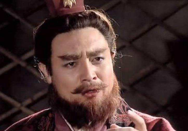 三国时期割须弃袍的是（三国演义中割须弃袍的是谁）