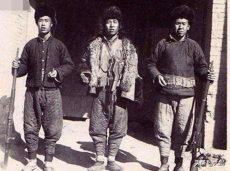 熬鹰女孩是什么梗