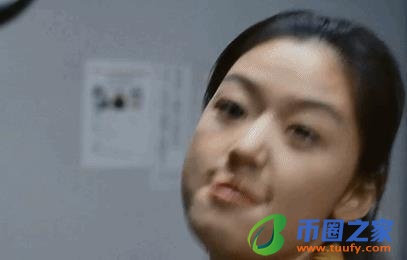 大嘴巴是什么意思（猫张大嘴巴是什么意思）