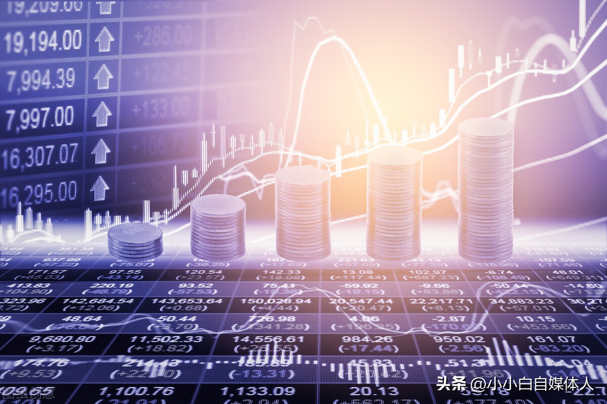 2000元炒股一个月能赚多少钱（2000元炒股一年赚多少）