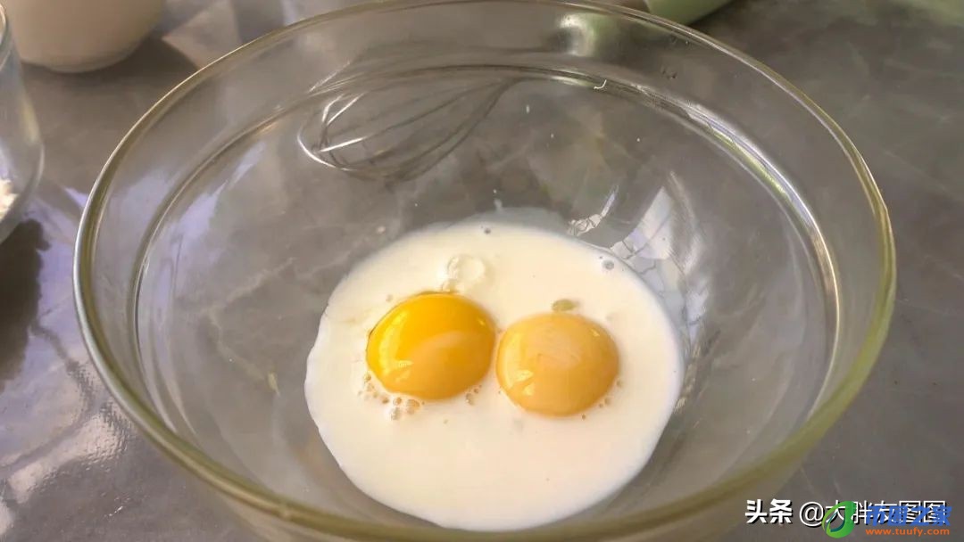 鸡蛋面粉饼怎么做（鸡蛋面粉饼怎么做松软好吃）