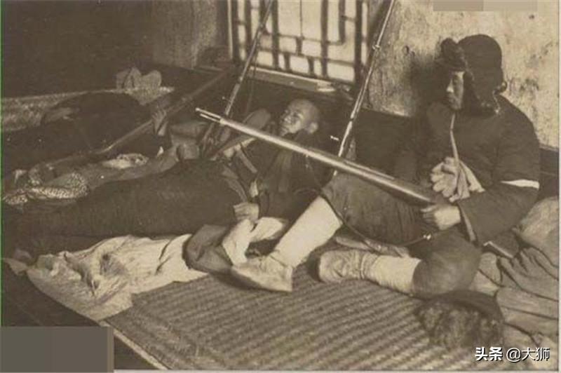 熬鹰女孩是什么梗