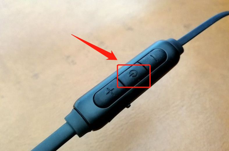 蓝牙耳机使用方法（蓝牙耳机怎么使用）