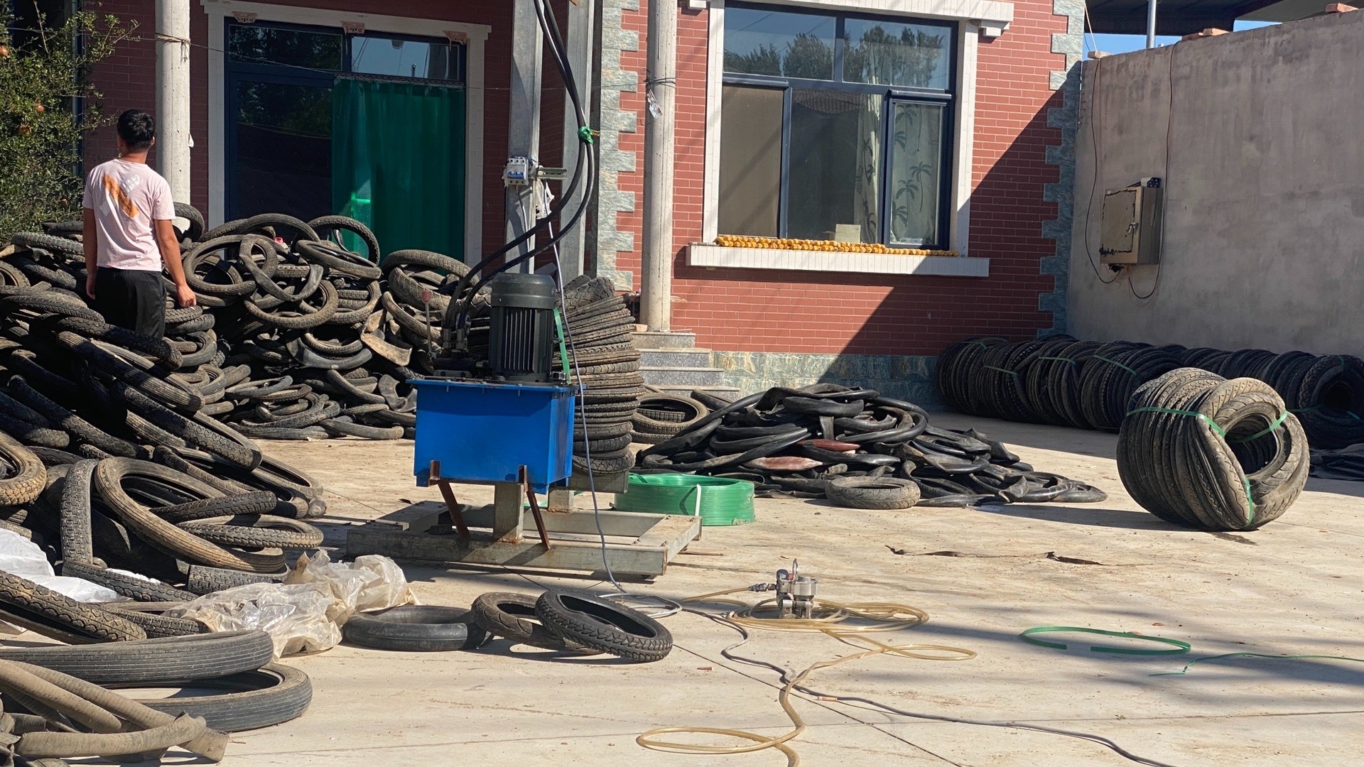 赚钱方法每天收入2000（赚钱方法每天收入一两百）1