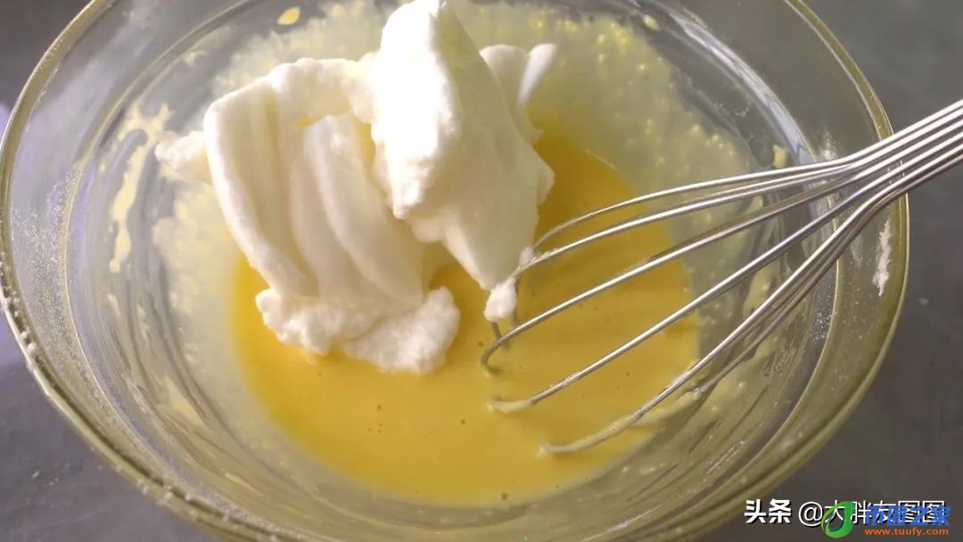 鸡蛋面粉饼怎么做（鸡蛋面粉饼怎么做松软好吃）