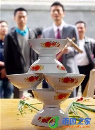 阿昌族的风俗习惯（阿昌族的风俗有什么）