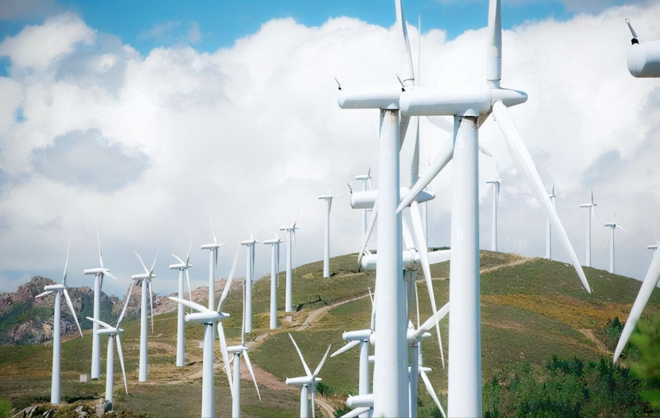 一个风力发电机需要投入多少钱（一个风力发电机投资多少钱）