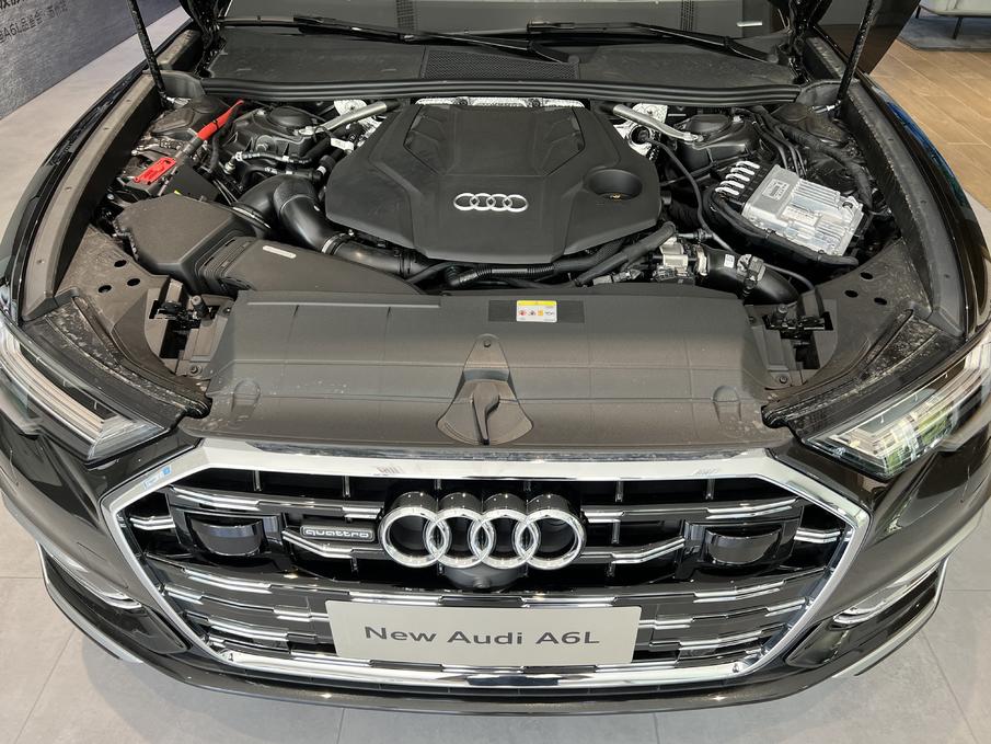 奥迪a6l价格多少(奥迪A6L价格多少2015)