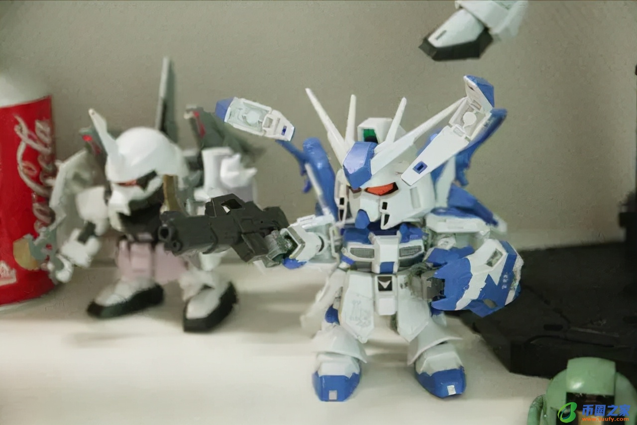 高达和乐高的区别（乐高跟高达）