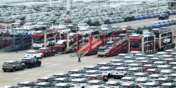 国内金融企业向汽车零售 发放2709.87亿贷款资金