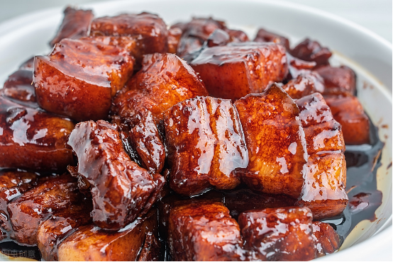 五花肉焯水几分钟（五花肉焯水后怎么做好吃）