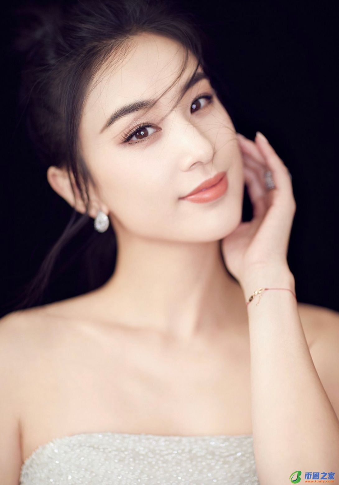 网红脸是什么意思（6种脸型不显老）