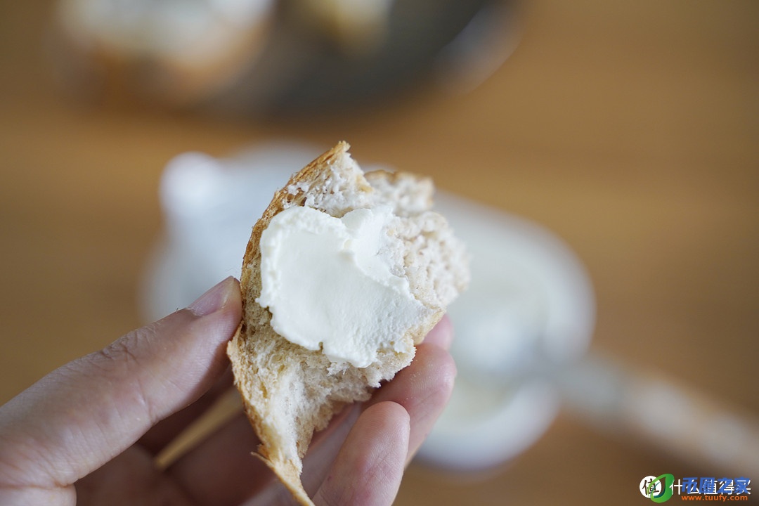 奶酪是什么味道的（奶酪是什么味道的东西）