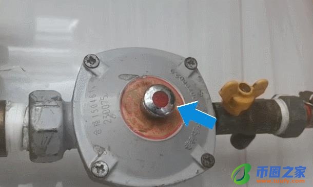 天然气灶打不着火（天然气燃气灶打不着）