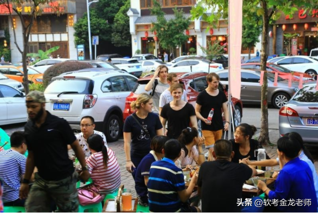 重庆基金从业资格考试时间表查询（重庆基金从业资格证）