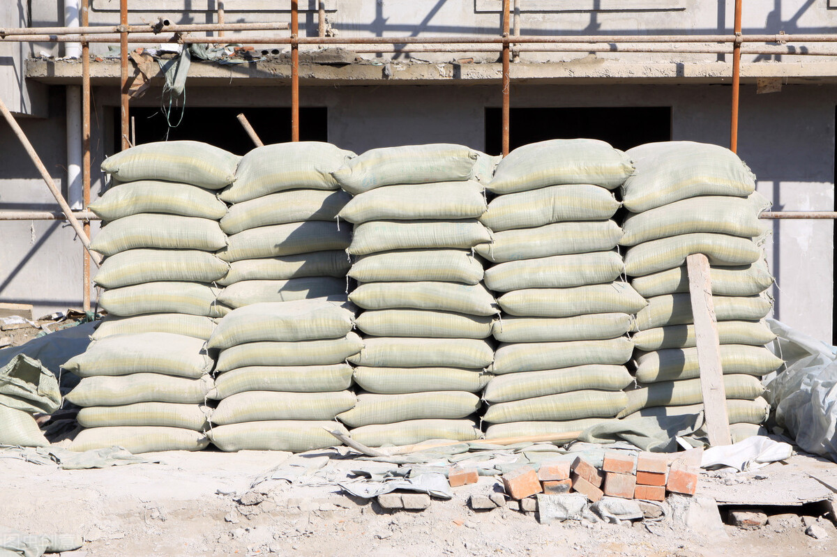 水泥板块的基金哪个好（水泥板块的基金有哪些）