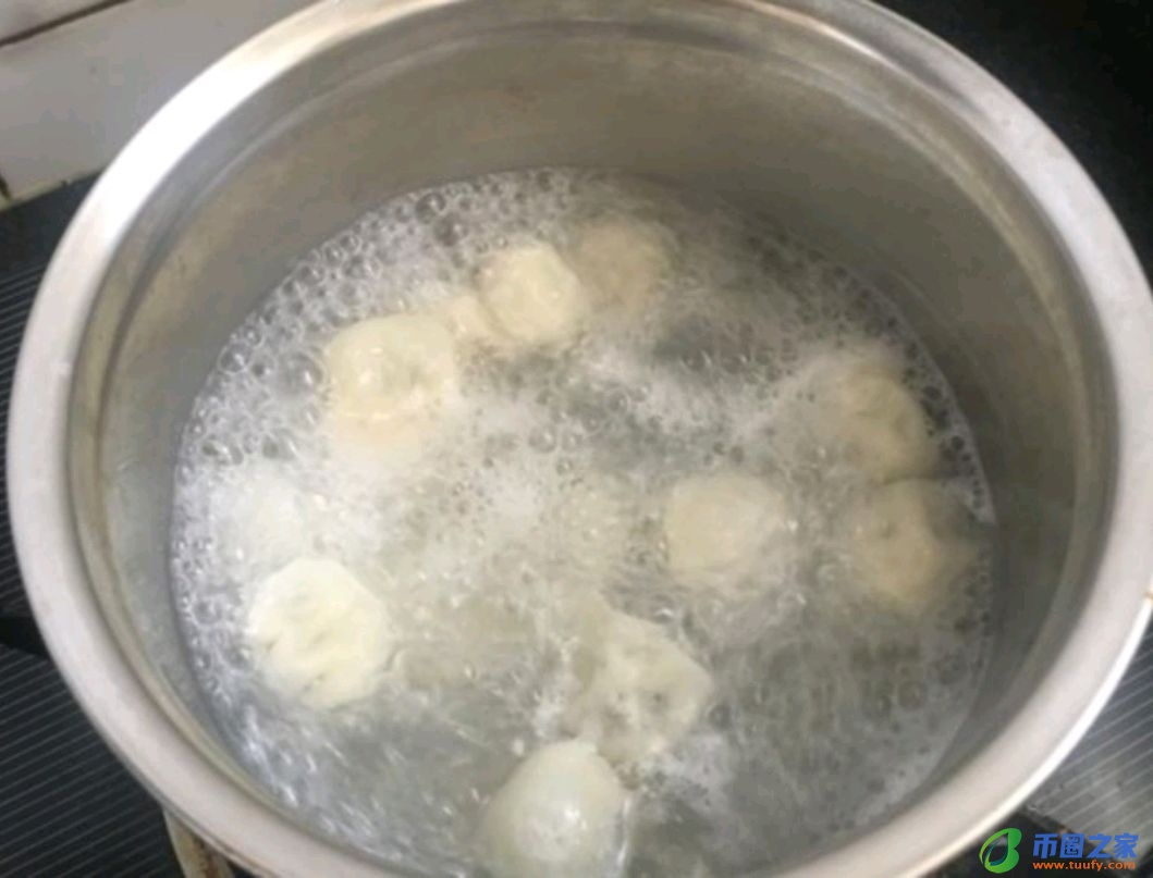小馄饨煮几分钟熟（馄饨怎么包）