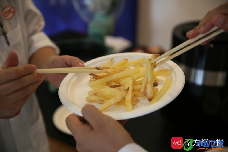 空气炸锅不用油吗（空气炸锅真的不用油吗）