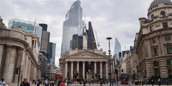 英格兰银行加息50个基点 称英国可能已经陷入衰退