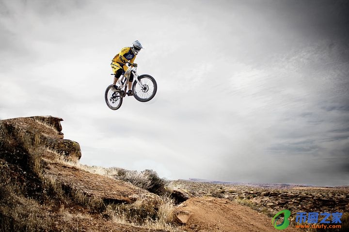 日加一笔是什么字（主加一笔是什么字）