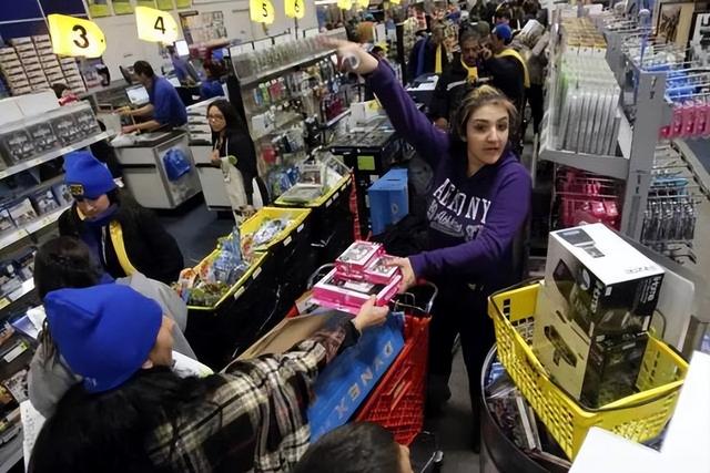 美国人口多少（中国人口多少）