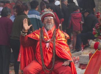 梦见蛇是不是仙家来了（梦见蛇仙家跟我说话）1